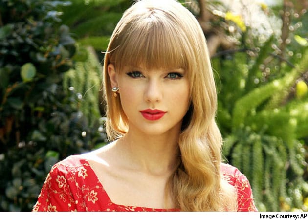 Taylor Swift named most charitable celebrity of 2012