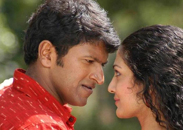 Movie Review: <i>Yaare Koogadali</i>