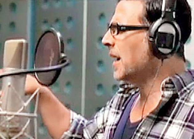 Akshay Kumar sings for <i>Special Chabbis</i>