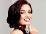 Amy Jackson celebrates her 22nd birthday on the sets of her film