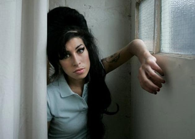 Second Amy Winehouse inquest confirms alcohol death 