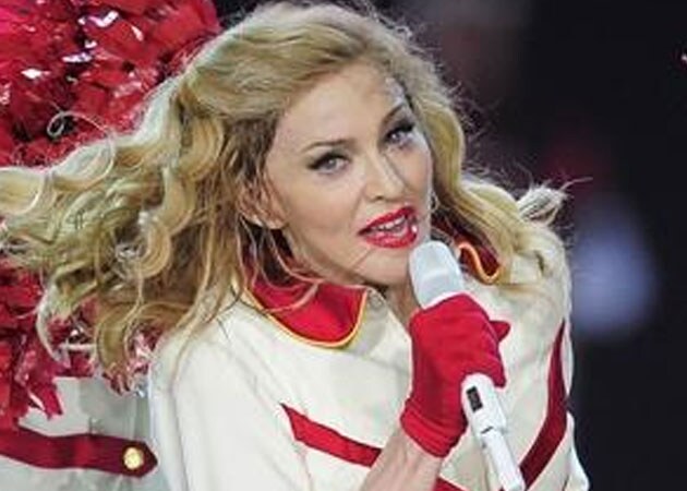 Madonna takes a few tumbles on ski holiday