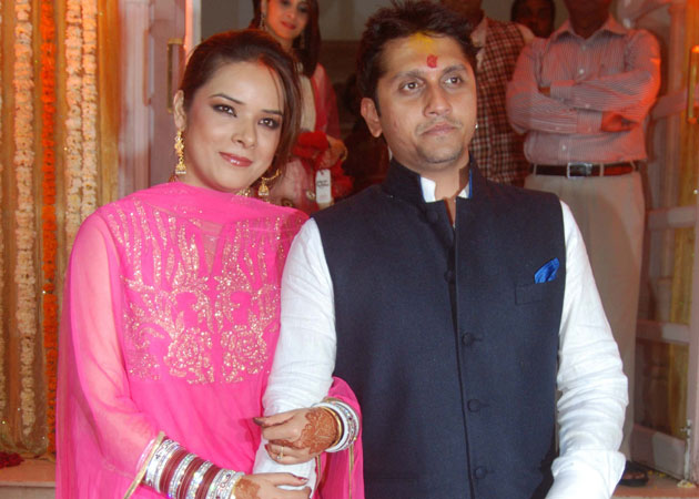 Udita Goswami, Mohit Suri marry in private ceremony