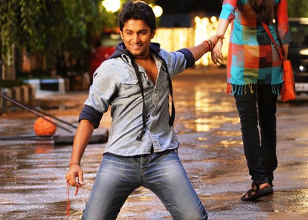 Nani dons Rs.4.5 lakh costume in Telugu film <i>Paisa</i>
