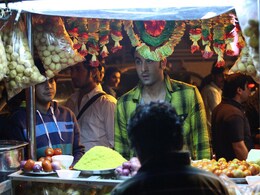 Ranbir Kapoor feasts on <i>pani puri</i> for new commercial Ranbir Kapoor feasts on <i>pani puri</i> for new commercial