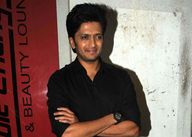 Actor Riteish Deshmukh completes a decade, turns producer