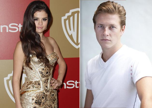 Move over Justin Bieber, Selena Gomez has a new boyfriend