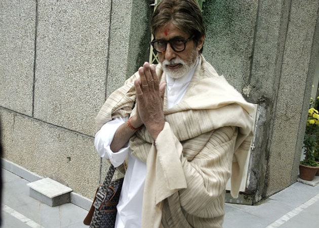 Amitabh Bachchan in Bhopal to shoot Satyagraha