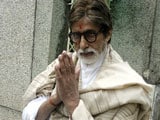 While holding national flag, Amitabh Bachchan choked with emotions
