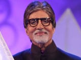 Amitabh Bachchan fasts Anna-style in <i>Satyagraha</i>