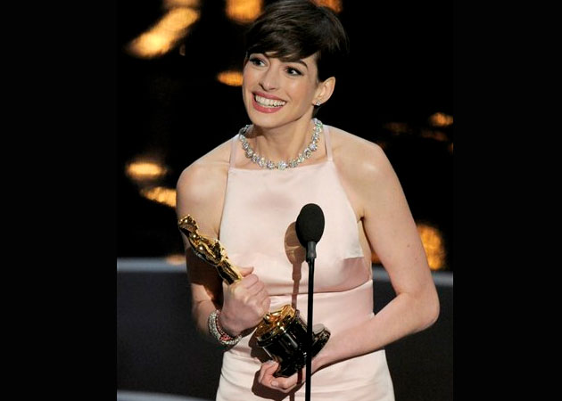 Oscars 2013: Anne Hathaway wins Best Actor for Supporting Role