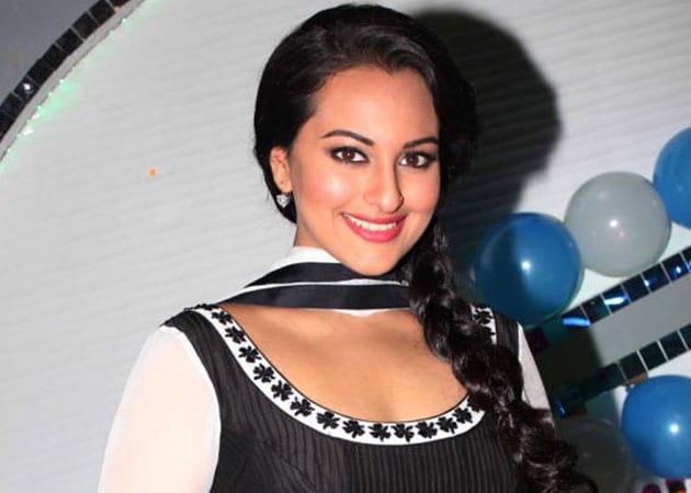 Sonakshi Sinha's price tag for Telugu film is Rs 5 crores