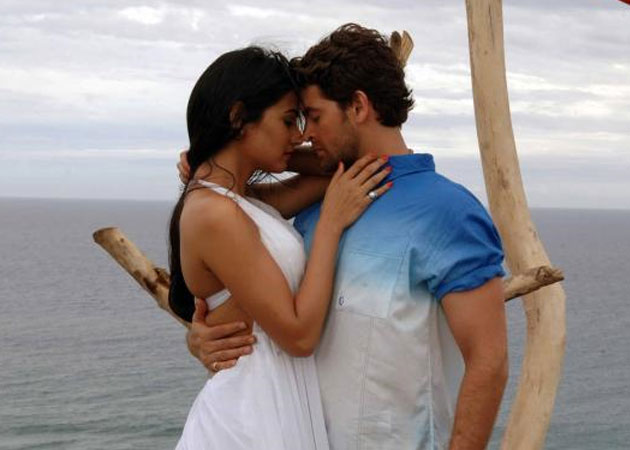 30 kisses with Neil Nitin Mukesh in <i>3G</i>? Not true, say Sonal Chauhan