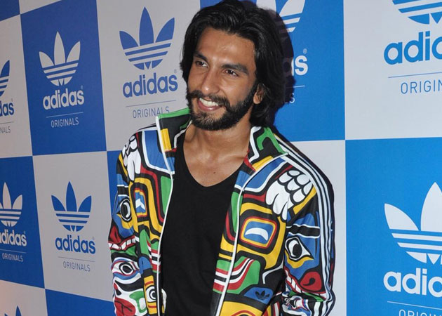 Ranveer Singh learns to tell dirty jokes in Bengali