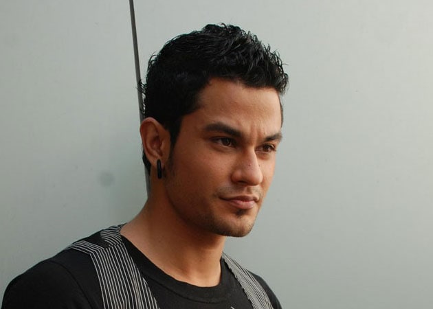 Bhaag Johnny Kunal Khemu Hairstyle HD phone wallpaper | Pxfuel