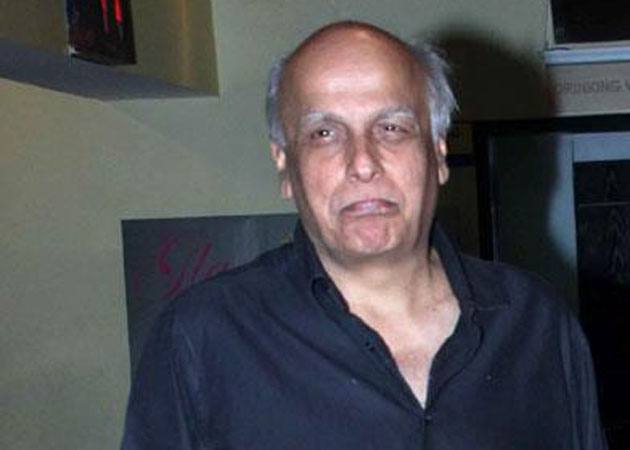 Mahesh Bhatt is the voice of hero's father in <I>Aashiqui 2</i>