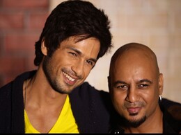 Shahid Kapoor gets stylish haircut on camera Shahid Kapoor gets stylish haircut on camera