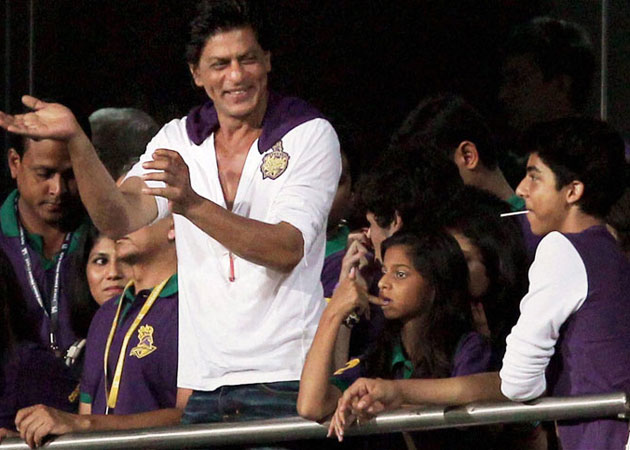 IPL: Deepika Padukone cheers KKR with Shah Rukh Khan, Suhana, Aryan