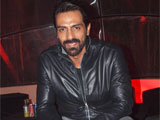 Arjun Rampal to sport a rugged look in <i>D-Day</i>