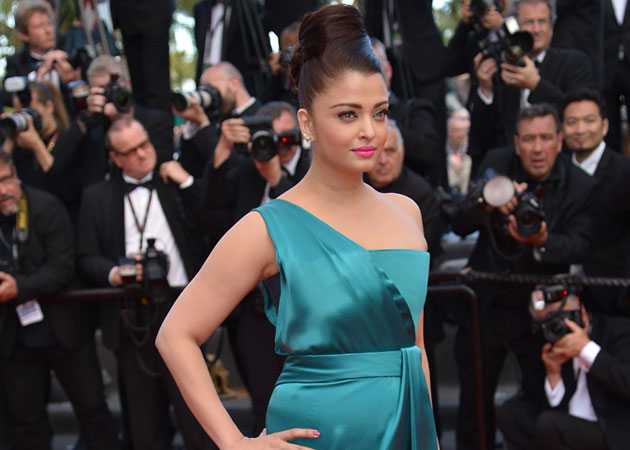 Pop goes Aishwarya Rai Bachchan in blue at Cannes