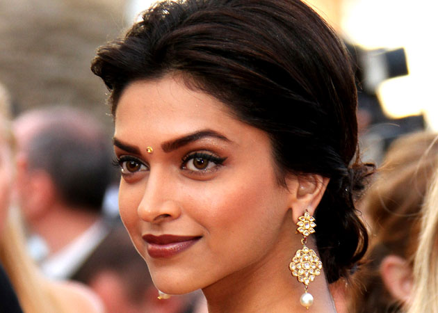Want to glow like Deepika Padukone? Follow her beauty regime