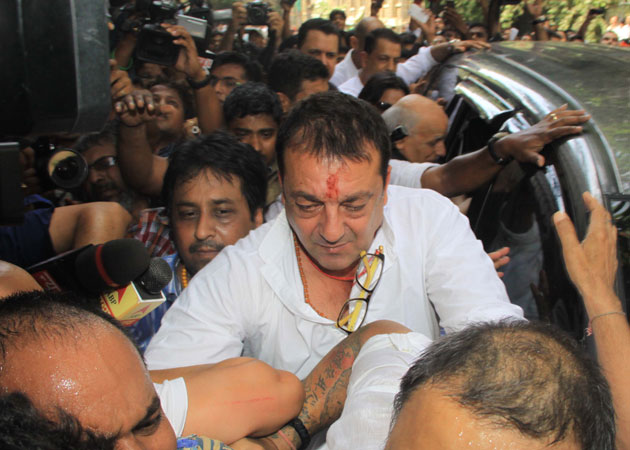 Road rage on Sanjay Dutt's way to court?