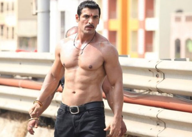 <i>Bombay Talkies</i> outstripped by <i>Shootout At Wadala</i> at box office