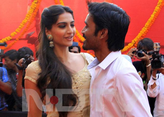 Dhanush: It is easy to impress Sonam Kapoor