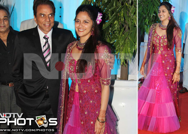 Hema Malini, Dharmendra's younger daughter Ahana engaged