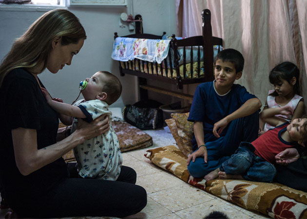 Angelina Jolie visits Syrian refugees in Jordan