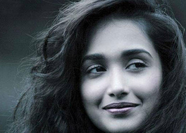 Jiah Khan's letter about love affair found