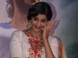 Sonam Kapoor teary-eyed at <I>Bhaag Milkha Bhaag</I> promo launch