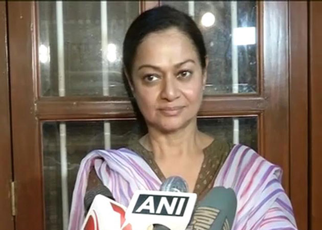 Zarina Wahab: Never asked Salman to intervene in Suraj and Jiah's relationship