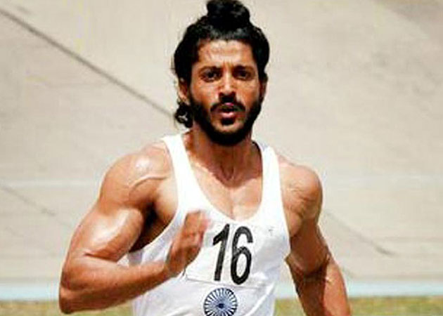 <i>Bhaag Milkha Bhaag</I> team meets Maharashtra minister, seeks tax exemption for film 