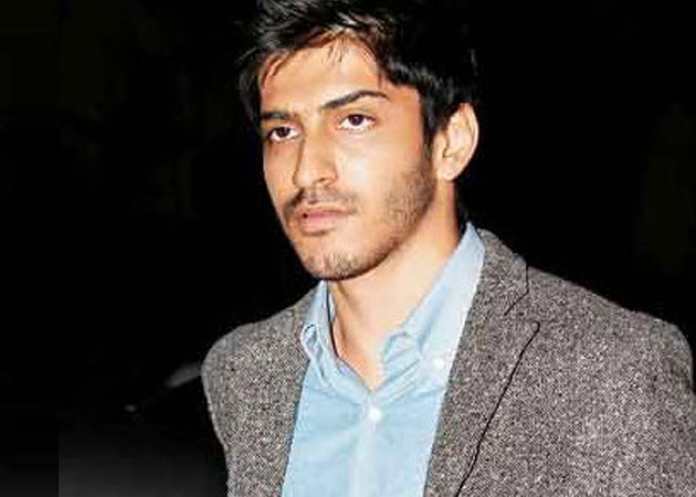 Sonam Kapoor's brother Harshvardhan makes his Bollywood start