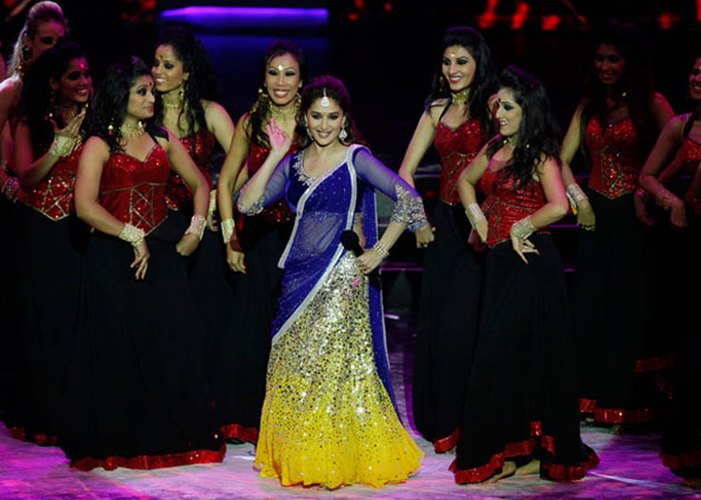 Madhuri Dixit's performance receives standing ovation at IIFA