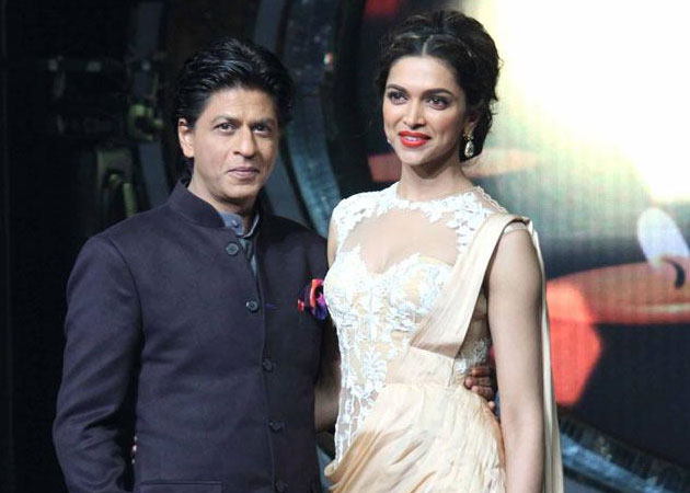 Shah Rukh Khan, Deepika Padukone relive <i>Om Shanti Om</i> moment 