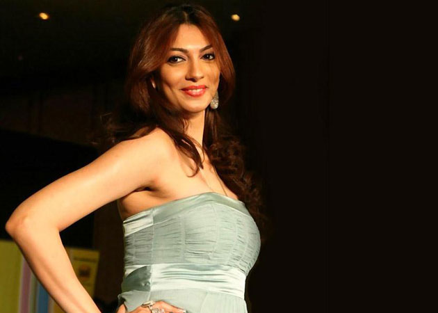 Actress Yukta Mookhey lodges FIR against husband for domestic violence