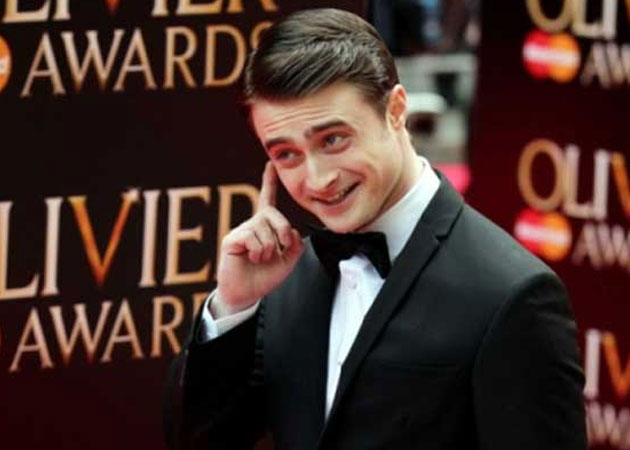 Daniel Radcliffe searched lost snake on <i>Horns</i> sets