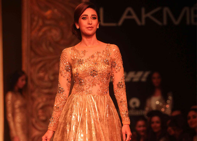 Karisma Kapur dazzles in gold at Lakme Fashion Week