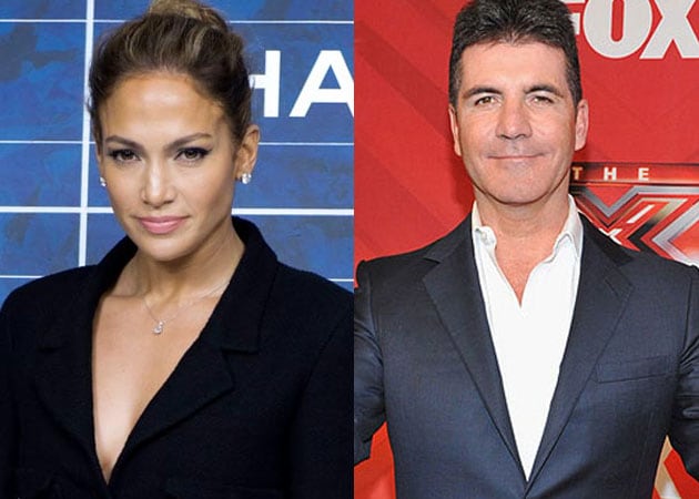 Is Jennifer Lopez Simon Cowell's secret messenger?