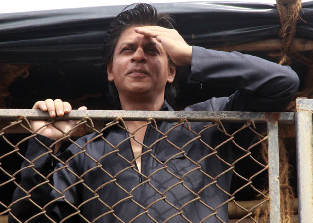 At Shah Rukh Khan's party, no Priyanka Chopra, Kajol, Arjun Rampal, Juhi Chawla