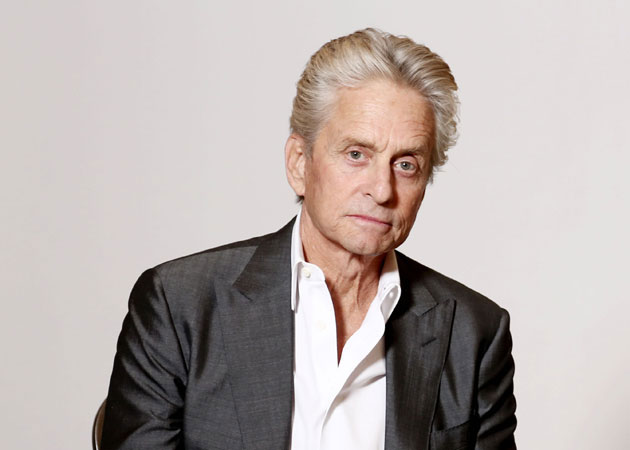 Michael Douglas still wearing his wedding ring