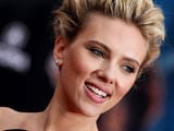 Scarlett Johansson engaged