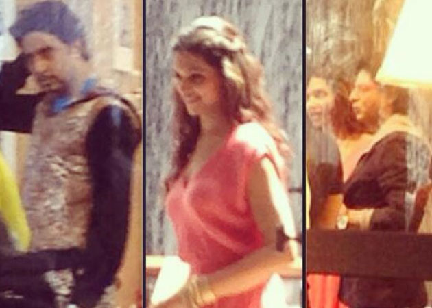 Shah Rukh Khan enjoys time with <i>Happy New Year</i> co-stars