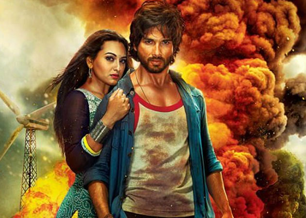 Sonakshi Sinha "having panic attack" over end of <i>R...Rajkumar</i> shoot