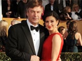 Alec Baldwin's wife injures ankle while evading paparazzi
