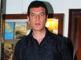 Actor Aditya Pancholi allegedly assaults reporter, breaks camera Actor Aditya Pancholi allegedly assaults reporter, breaks camera