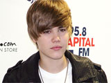 Justin Bieber's fan spends USD 100,000 to look like him