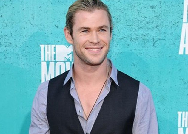 Chris Hemsworth competes with brothers Liam and Luke